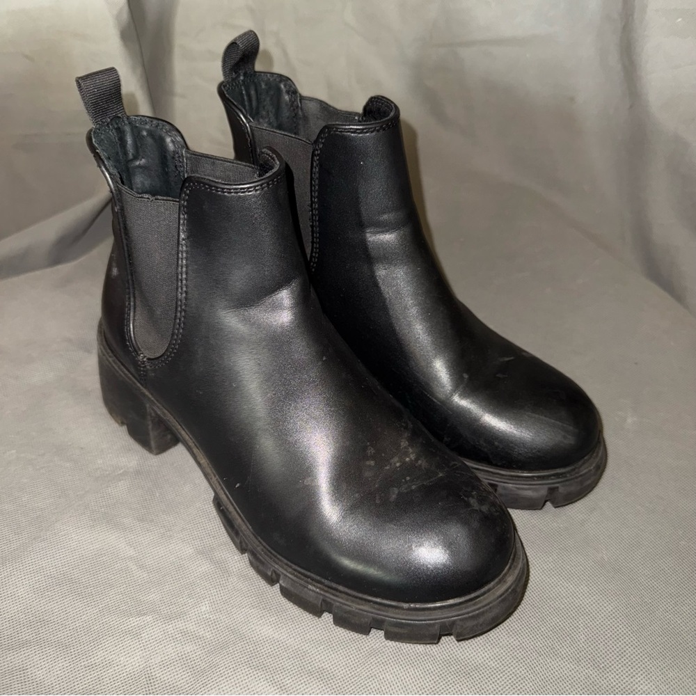 Steve Madden chunky bootie shoes Women’s 7